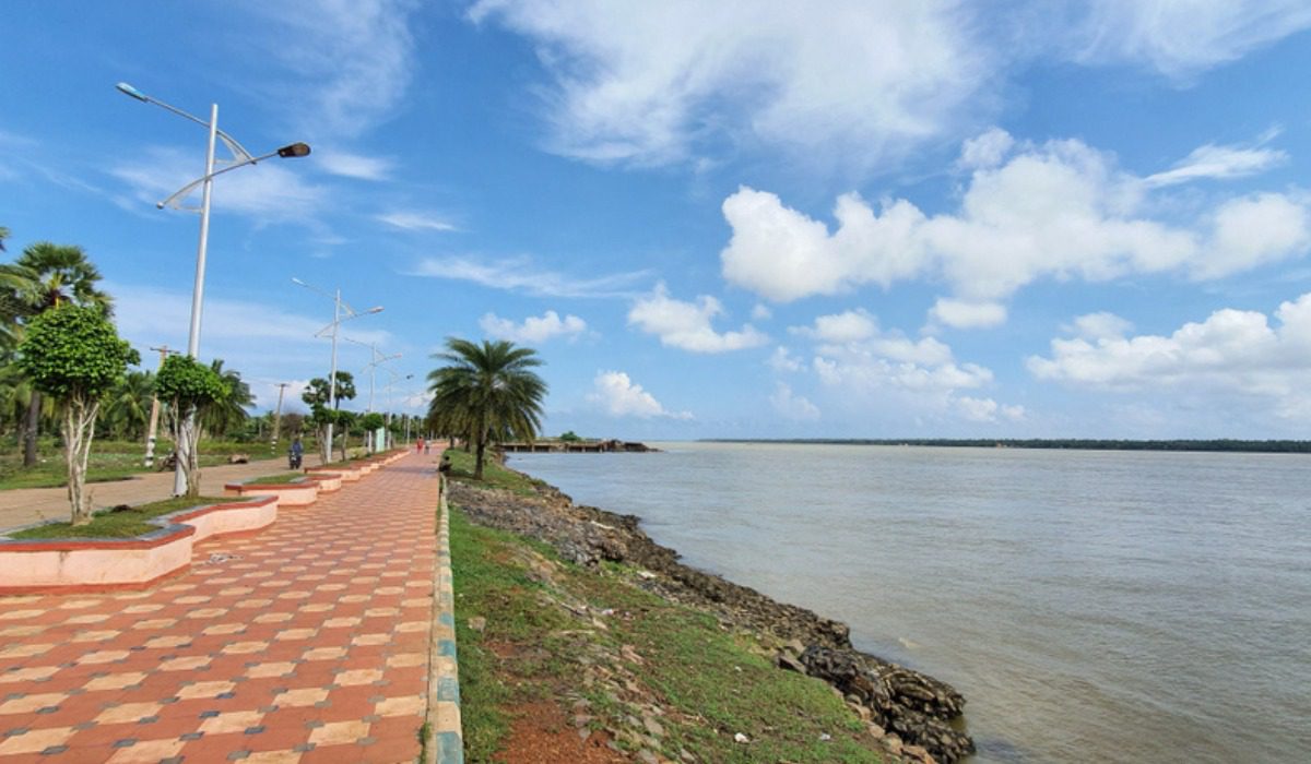 Yanam Thumbnail 3